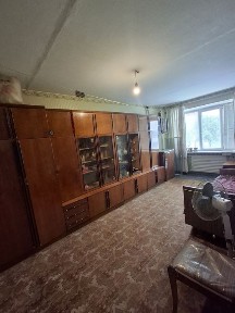 Продається кімнатна в малосімейці