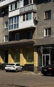Оренда комерційного приміщення вул. Велика Бердичівська 4/11