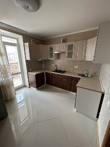 ЦЕНТР. 67 м. кв. Комфортна квартира, в яку хочеться повертатись.