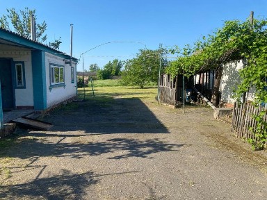 Продам будинок у с. Безсали Полтавської обл.