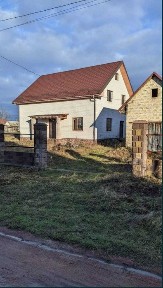 Продам гарний будинок в Хорошеві