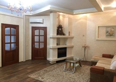 Центр Печерск 2к 85м по Коновальца Е. 32Г