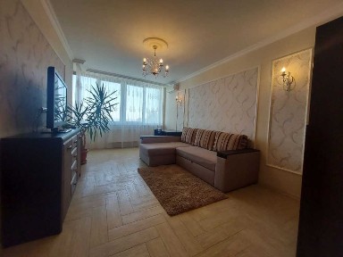 Киев, Вышгородская ул., 45/4