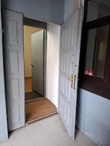 В оренду інклюзивне нежитлове приміщення 35 кв м 1-й пов. центр Подолу 3 хв Контрактова площа по Григорія Сковороди 5-а від власника