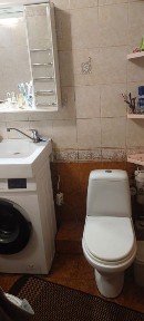 Продам простору 3 к. кв. до метро Перемога 3 ки