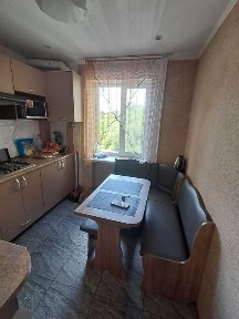 Продаж 2 кімн квартири з технікою та меблями пр. Соборний