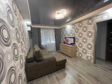Продам 2-к квартиру в районе Малого рынка