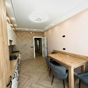 Продаж 2-х кім квартири вул. Героїв Крут (р-н Тролейбусна Наукова)