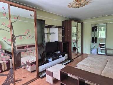 Оренда 1к квартири вул. Полєтаєва 8
