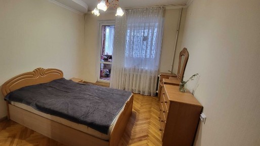Оренда 3к квартири вул. Руська 231 (р-н Фастівська)