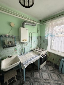 ТЕРМІНОВО! Ціну знижено! Продам 3х кімнатну велику квартиру під ваш ремонт