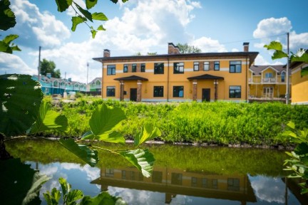 Розкішний дуплекс в закритому КМ під Києвом. Є оселя.