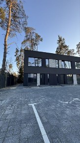 Таунхаус с газом, рядом школа, большой участок, 4 комнаты.