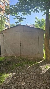 Продам двокімнатну квартиру вул. Баяна, 8