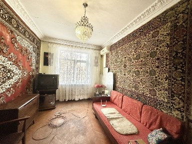 Продаж 3-кімн кв сталінка на площі Маяковського