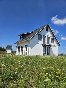 Продаж котеджу у Солонці. Завершений чорновий ремонт.
