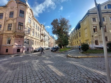 Продається 4 к Теотральна площа /Лисінка -Гете