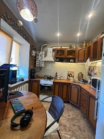 Продам 2к квартиру Центр парк Глоби Старокозацька