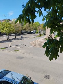 3-я квартира 2/3эт. на ул. Янова напротив ЗАГСа.