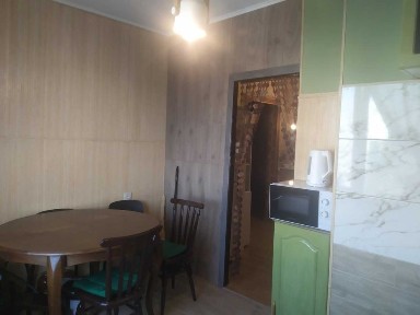Продам велику 3 кім. квартиру Харківський вул. Вербицького БЕЗ КОМІСІЇ