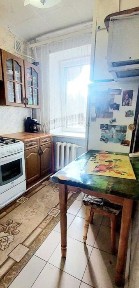 Затишна 1 кімнатна квартира з косметичним ремонтом на Виставці!