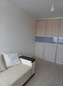 Продам 1 кімнатну з ремонтом. ЖК Одеські традиції. Кухня 12 м2. 3 поверх