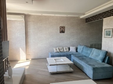 Київ, Дніпровський, вулиця Вінстона Черчилля 43