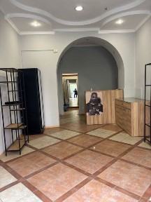 Львів, Галицький, Наливайка 11