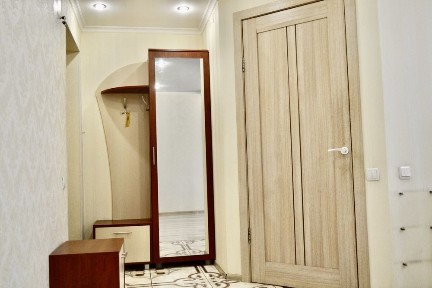 2 ком, квартира на Европейской 8, Мост сити, Пассаж, самый центр