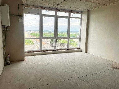 Продається 3-кімн квартира у центрі з панорамним видом на дві сторони міста