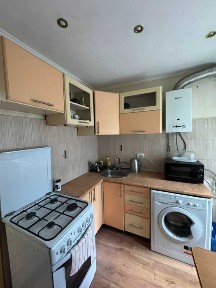 Продаж однокімнатної квартири по вул. Південний Бульвар в гарному стані