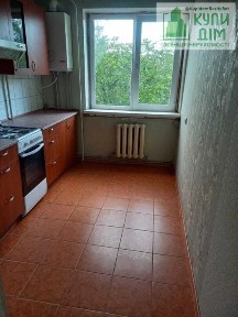 Продам 3-кімнатну квартиру по вул. Незалежності.