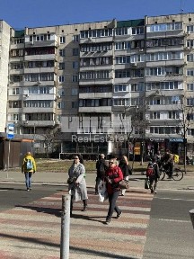 Оренда фасадного приміщення без ремонту, пр-т Оболонський, Мінська