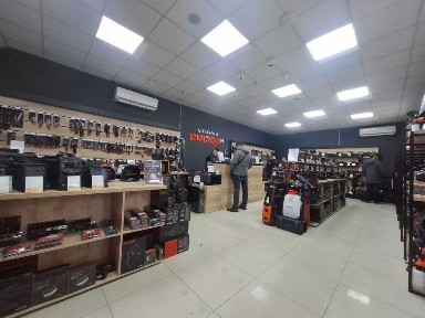 Оренда фасадного приміщення 262 м² у топовій локації вул. О. Гончара