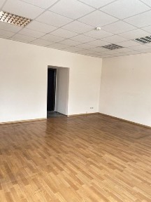 Оренда офісу на вул. Євгенія Сверстюка, 23 на 33,5 м², без комісії
