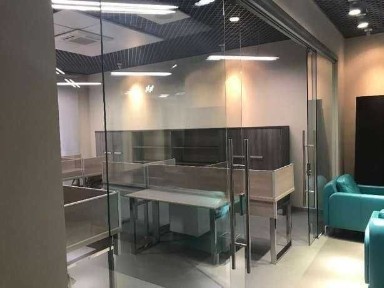 Оренда приміщення, БЦ Максим, метро Олімпійська, Антоновича, 33В, відмінний ремонт, з меблями