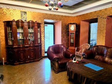 Продам 2 эт. коттедж, поруч із Французским бульваром