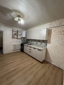Продаж частини будинку в центрі міста