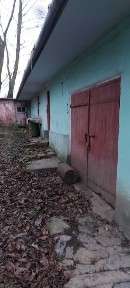 Продажа житлового будинку із земельною ділянкою