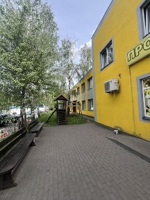 Продаж будівлі під бізнес, офіс або гуртожиток, біля метро «Сирецька»