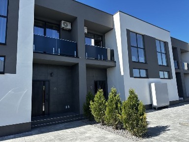 Продаж таунхаус квартира будинок Осокорки метро Київ Лівий Берег ремонт від забудовника без % озеро