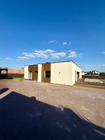 Продаж одноповерхового З РЕМОНТОМ ТА БАСЕЙНОМ на 14 сотках в КМ-10 хв до Києва ПРОСТОРИЙ -206 м2