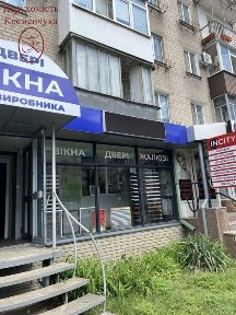 Продаж однокімнатної квартири центр 2 поверх