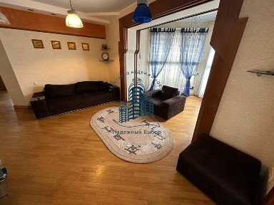 Продаж від власника 2к. кв. кухні - студії в самому центрі!