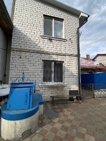 Продаж частини будинка в місті