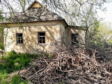 Продам земельный участок Центр с. Елезаветовка.