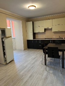 Продам 1ккв Озерна-Новий квартал. Новобуд Ремонт Автономне опалення. Частково
