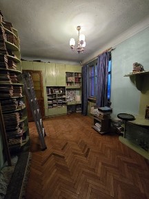 Продам сталинку в тихом центре Х. Набережная 16