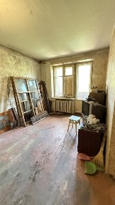 Продам 1-комн. квартиру под ремонт в центре. 3/5 кирпич