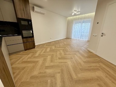 Продається котедж на масиві Макарова